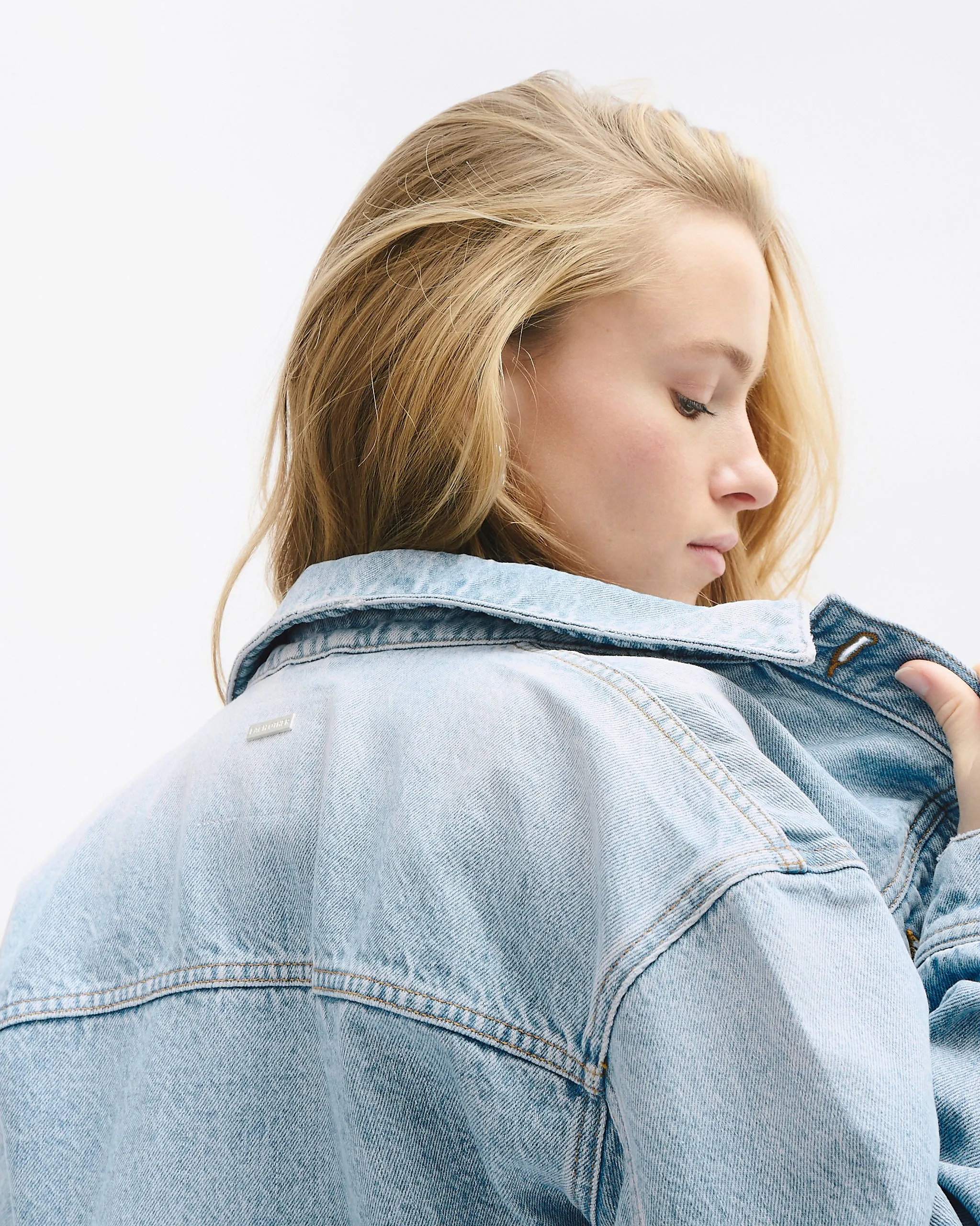 Cropped denim jacket