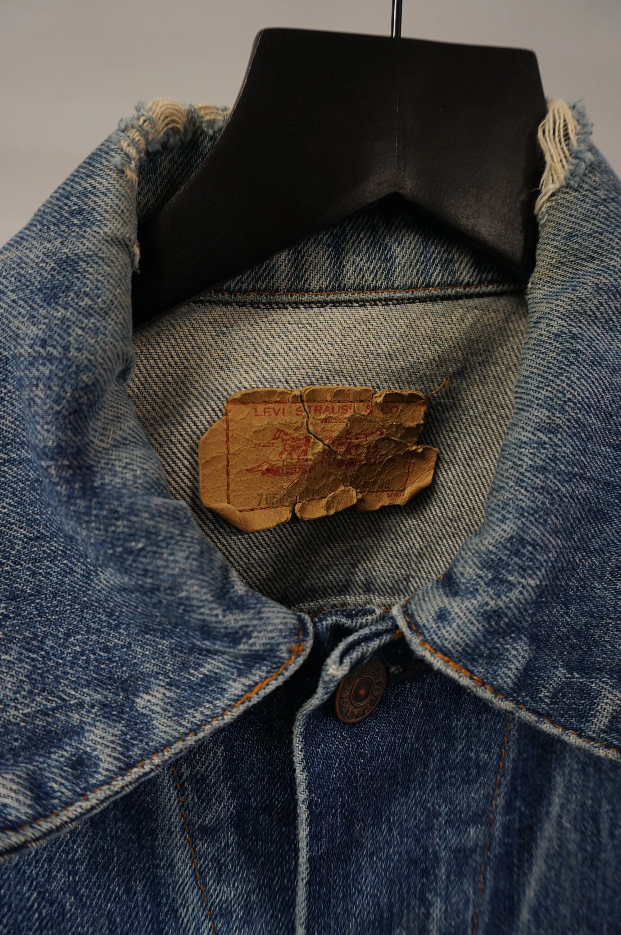 (S) Vtg Levi's Denim Jacket