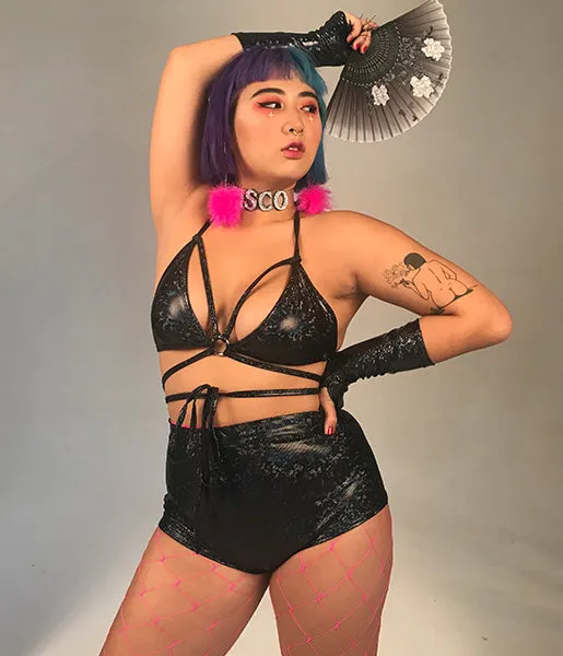TRIANGLE WRAP TOP - BLACK MIDNIGHT INFERNO