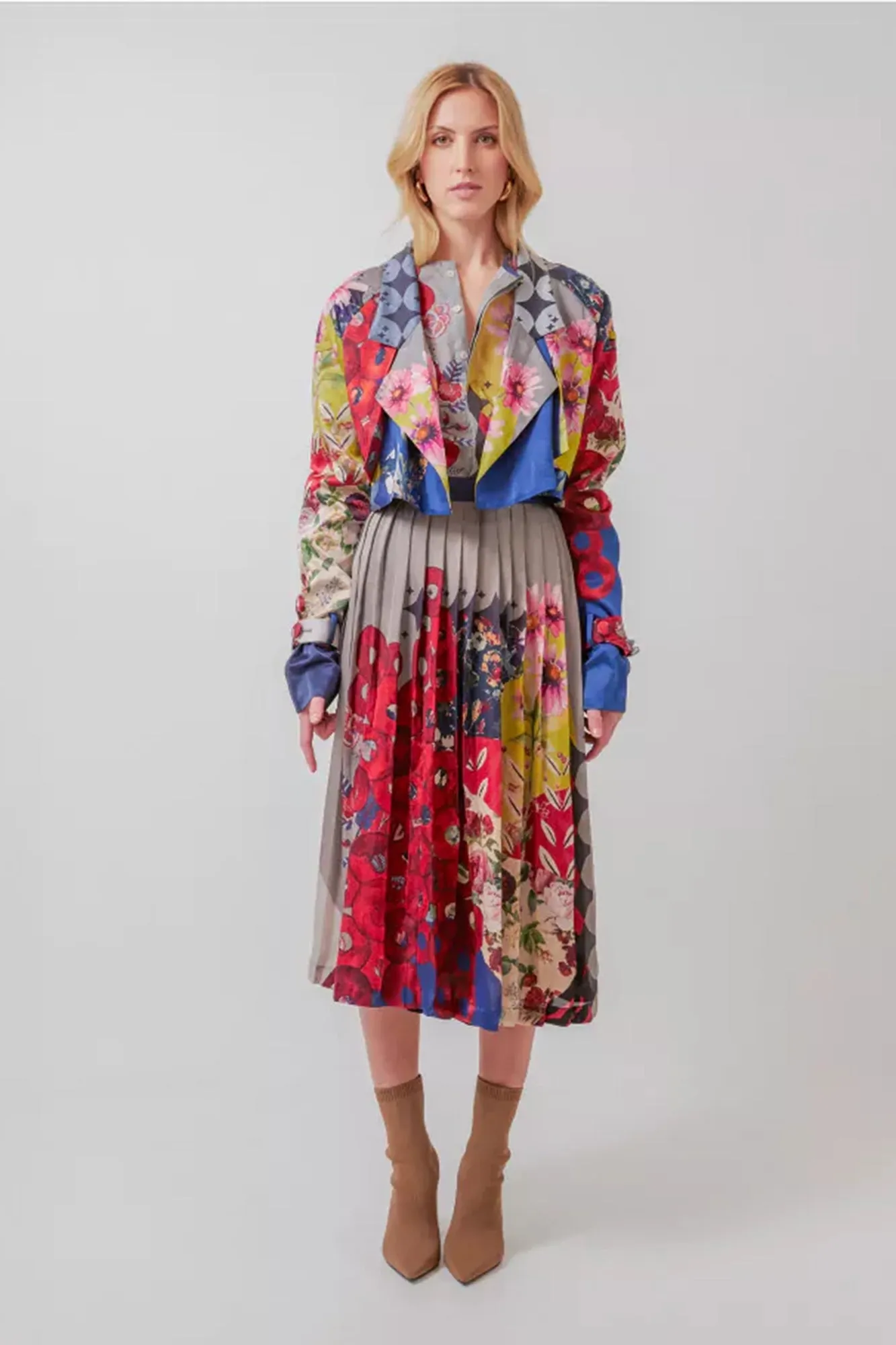 Vivid Bloom Peak Lapel Short Jacket